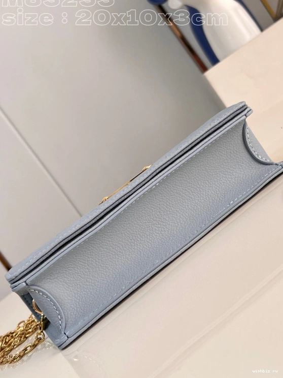 WIS LOUIS Chain Wallet On VUITTON Lily 1110